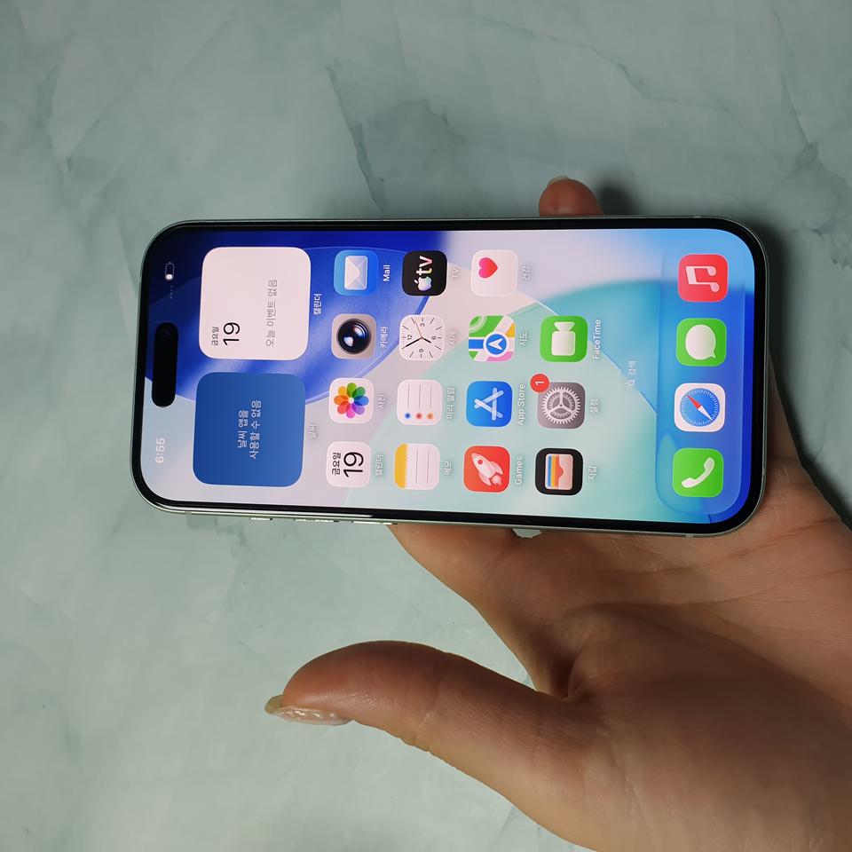 아이폰15 블루 128G 저렴히 판매합니다