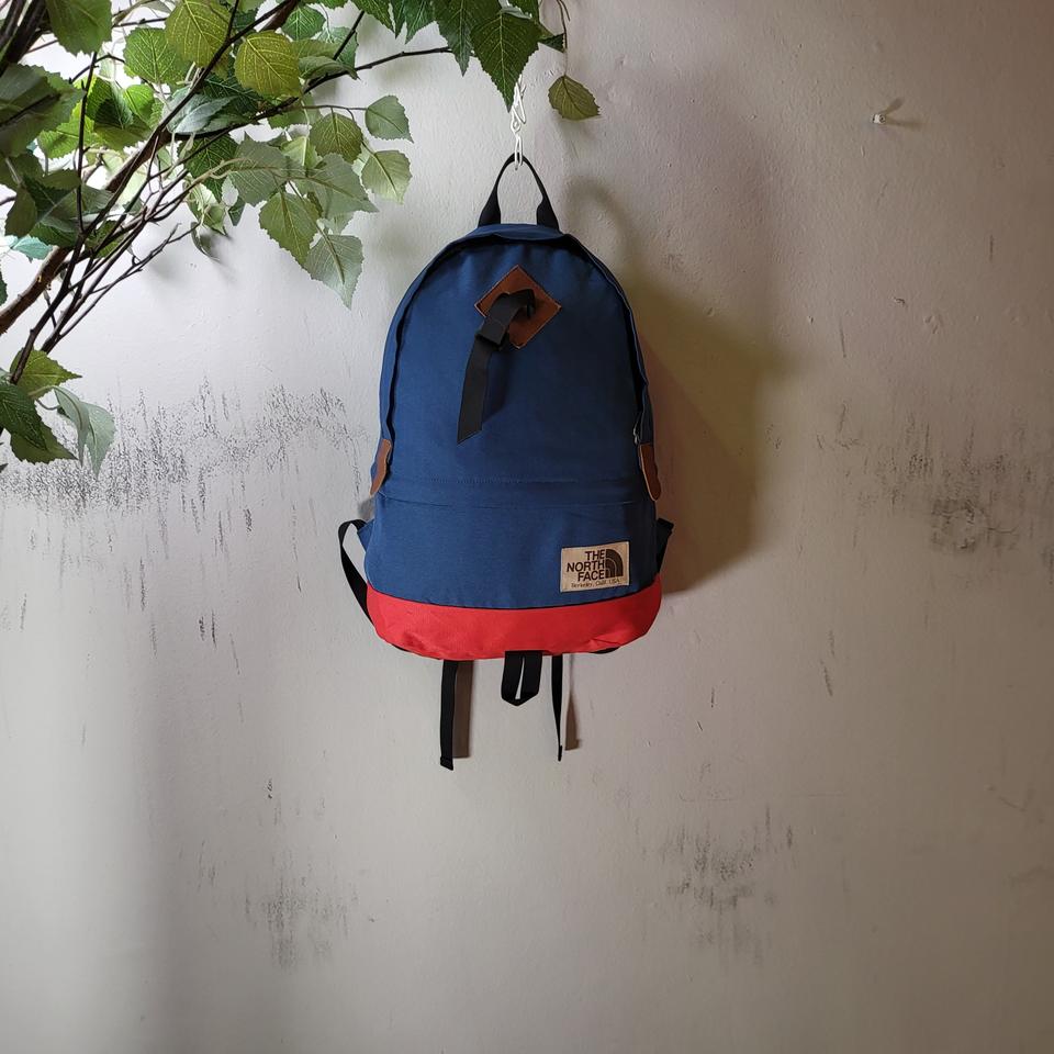 노스페이스 백팩