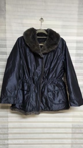 크로커다일 퍼 트리밍 여성 자켓