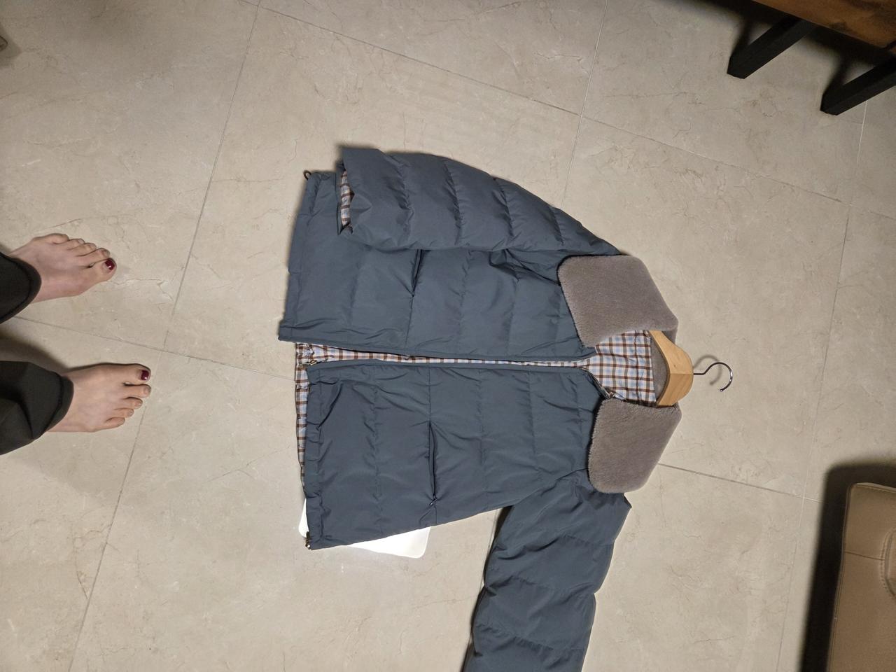 지스튜디오구스패딩