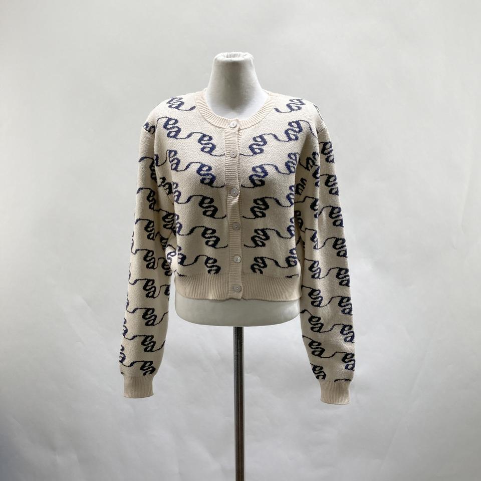 에잇세컨즈 2022 여성니트크롭가디건 85 영구제