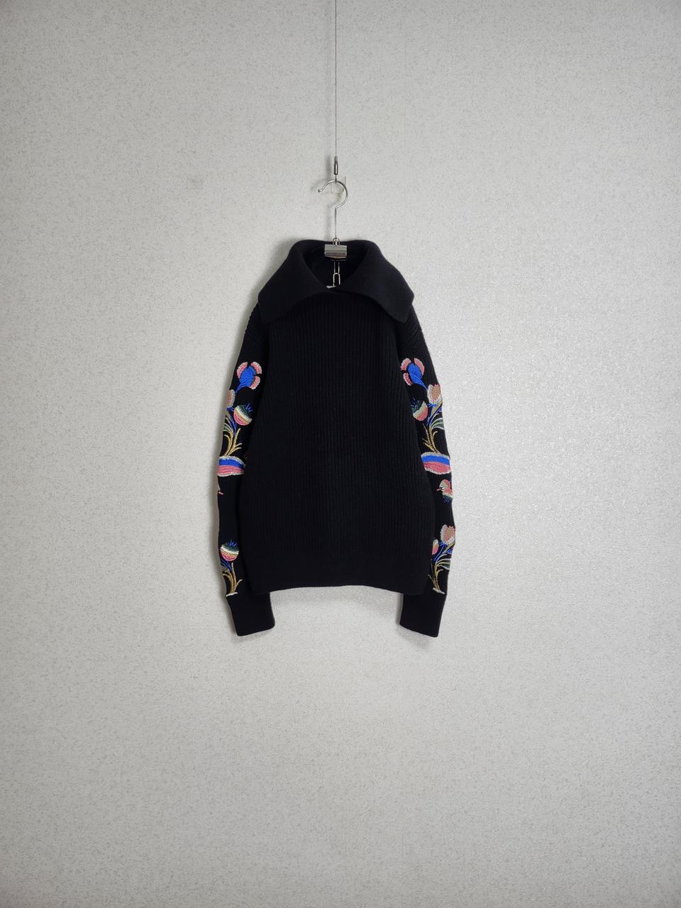 앤아더스토리즈 자수배색 울니트55