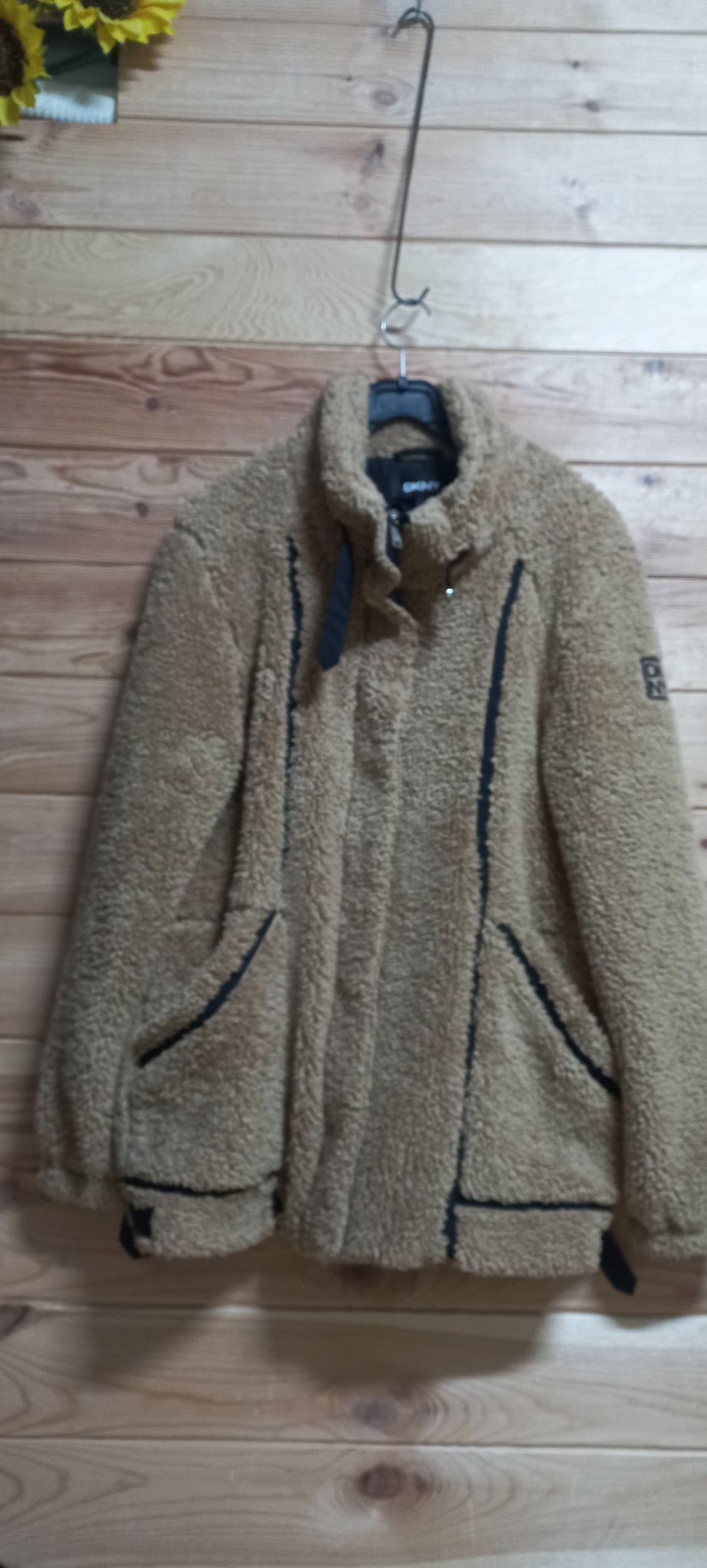 DKNY 뽀글이 부클 자켓