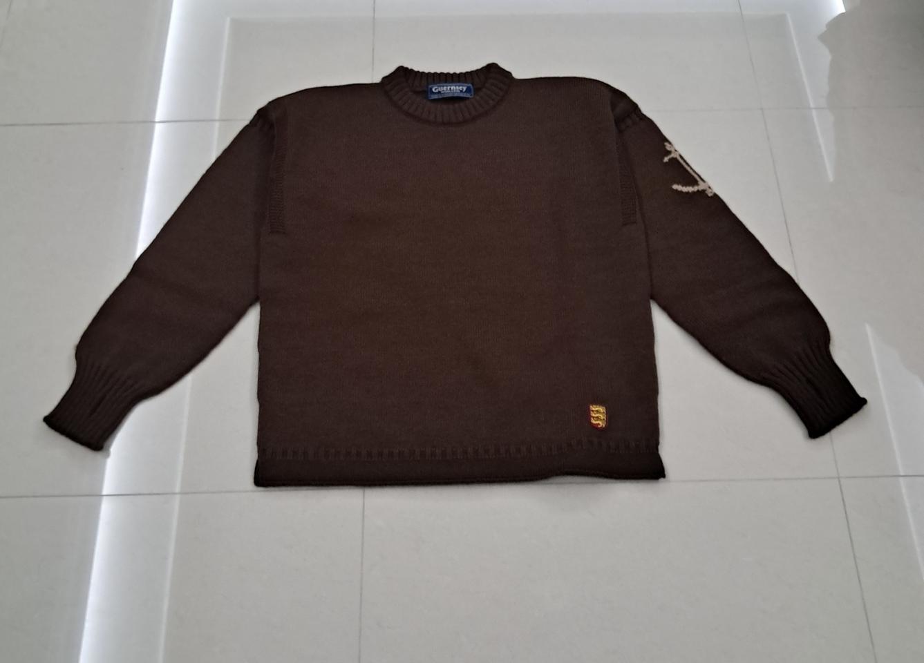 건지울른스 니트 스웨터 44사이즈