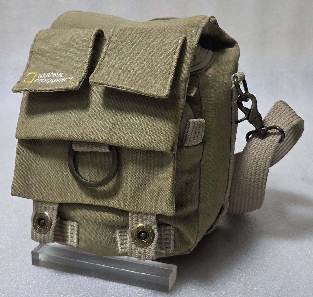 내셔널지오그래픽 NG 2343 스몰 숄더백 카메라가방