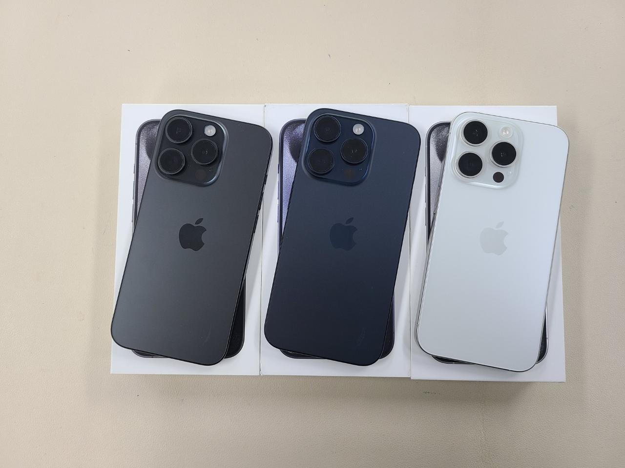 아이폰15프로 128G 256G 무찍힘 상태최상 ^^