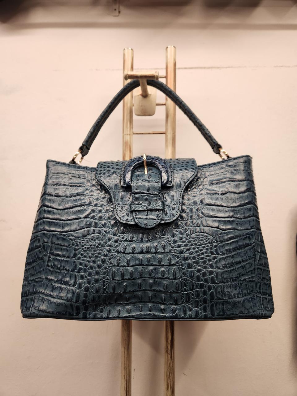 기라로쉬 크로커다일 패턴 블루 핸드백