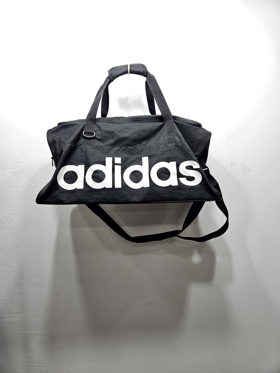 아디다스 블랙 더플백 M
