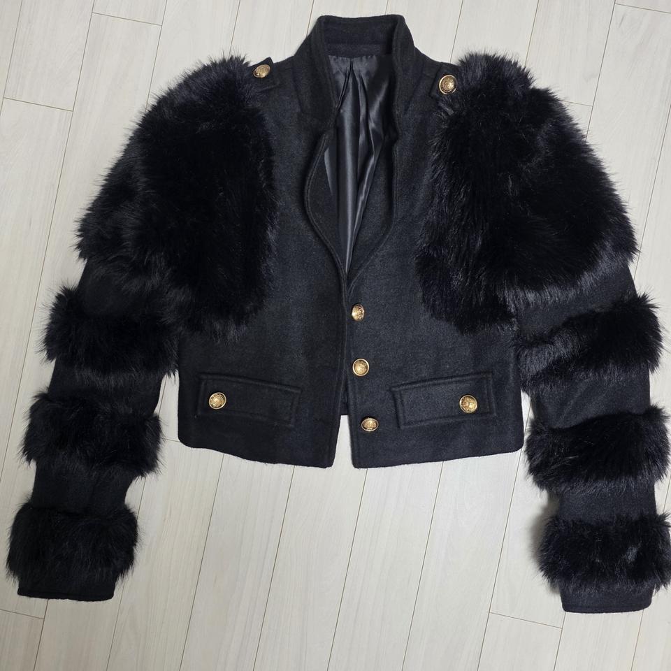 블랙 퍼 크롭 자켓