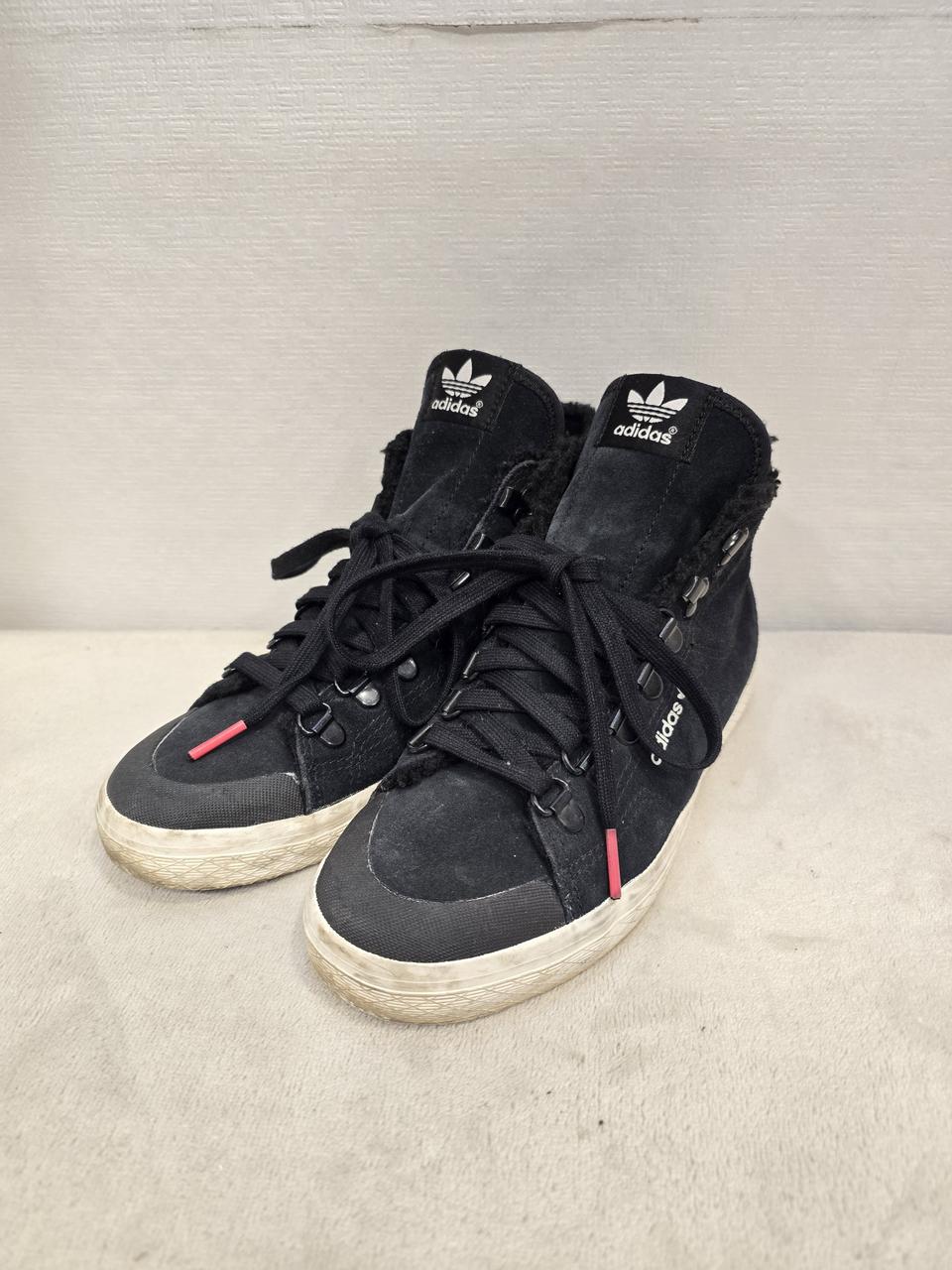 아디다스 털신 하이탑 스니커즈 블랙 235mm