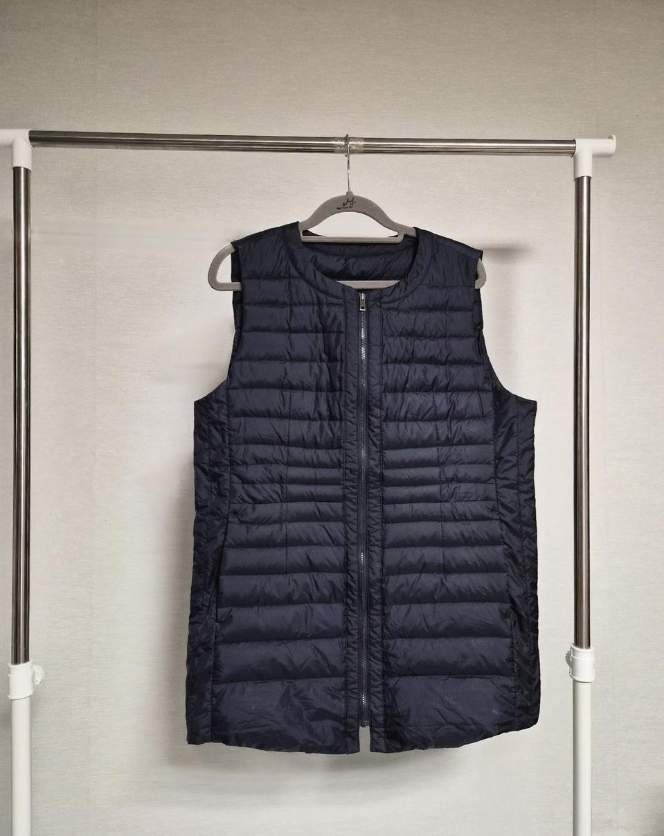 77) 드라이완료! 아이잗바바  구스다운 경량 패딩 조끼