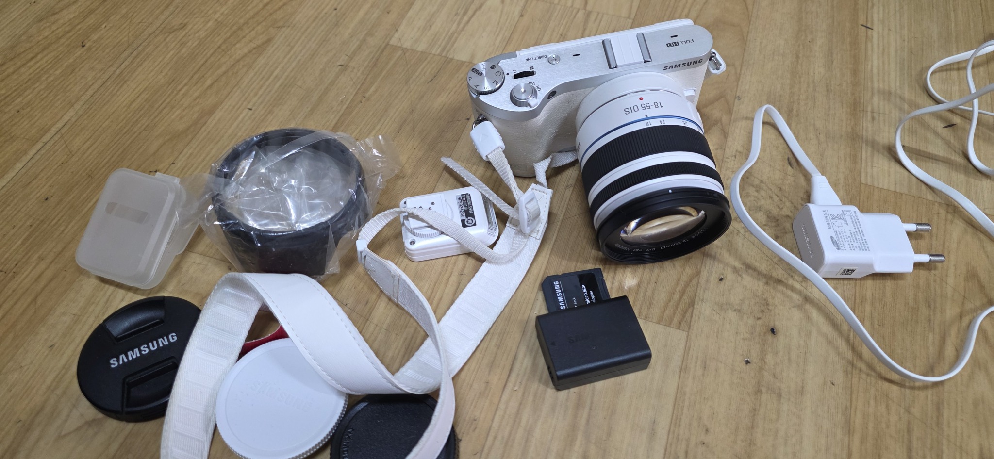 삼성 미러리스 디카 NX300M