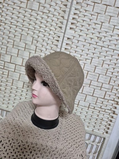 일본브랜드여성살짝패딩모자프리