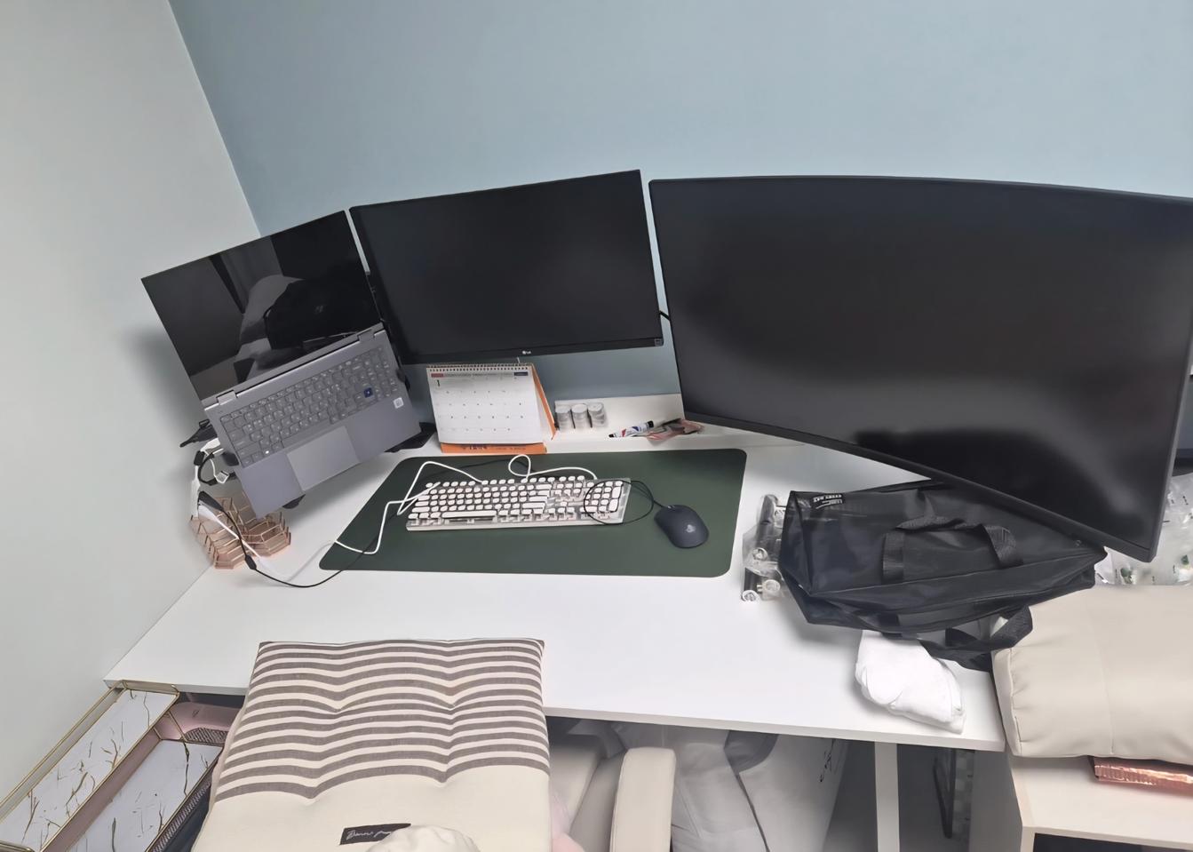 이케아 화이트 철제 조립식 컴퓨터 책상