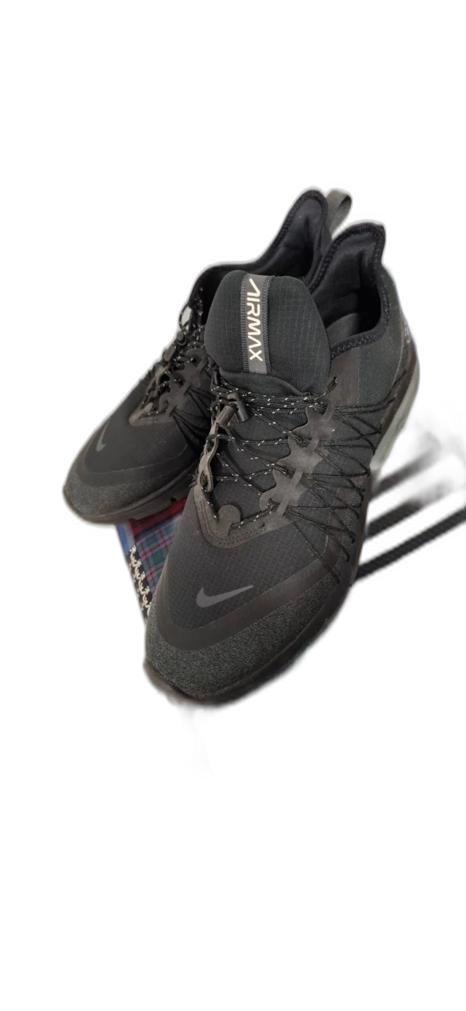 나이키 에어맥스 런 유틸리티 러닝화 275