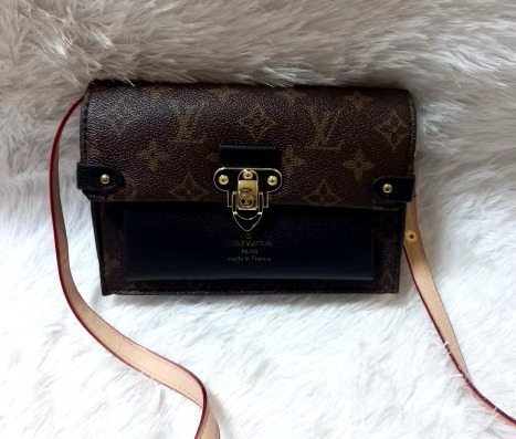 루이비통 크로스백