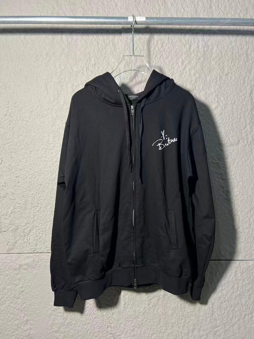 발렌시아가: 새상품 / 후드집업 / 약 110~115 사이즈
