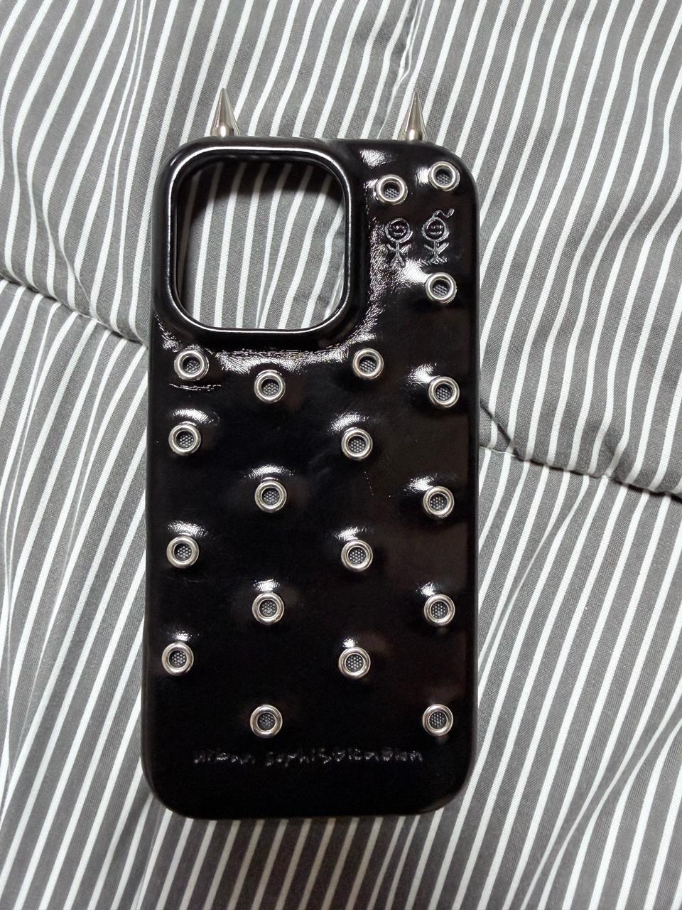 어반소피스티케이션 16프로 케이스 팝니다