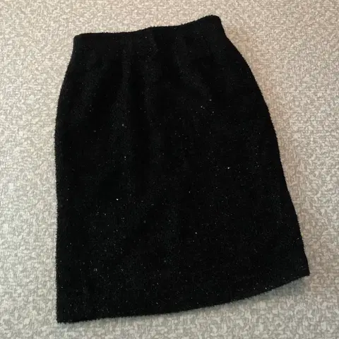 손정완 트위드 스팽글 메탈 글리터 펄 스커트 치마 연말룩 하객룩 결혼식