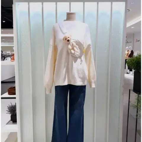 코인코즈 곰돌이크로스백 니트 프리사이즈 거의새옷