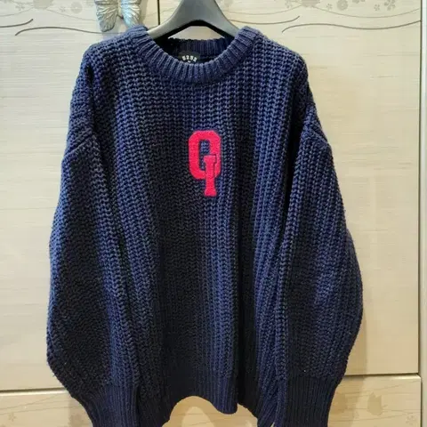 5252 by oioi 네이비 니트 스웨터 m사이즈