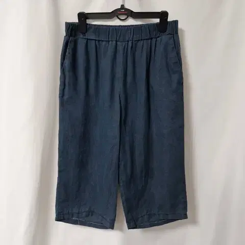 CLOCK 네이비 밴딩 린넨 반바지