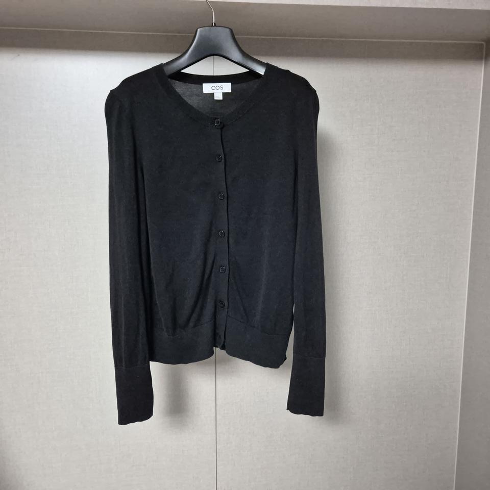 xs)COS 코스 실크 면 라운드 베이직 가디건  블랙 