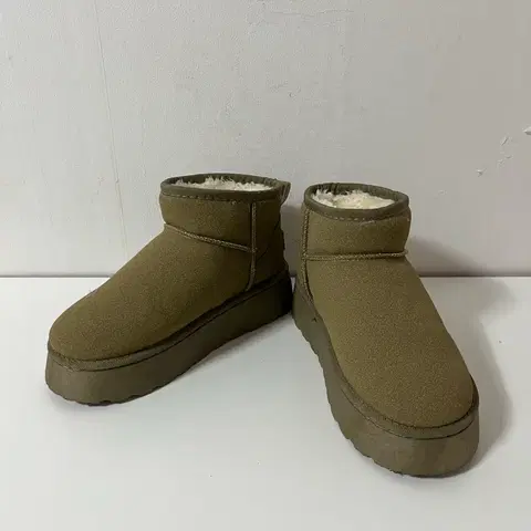 230 카키브라운 키높이 어그부츠