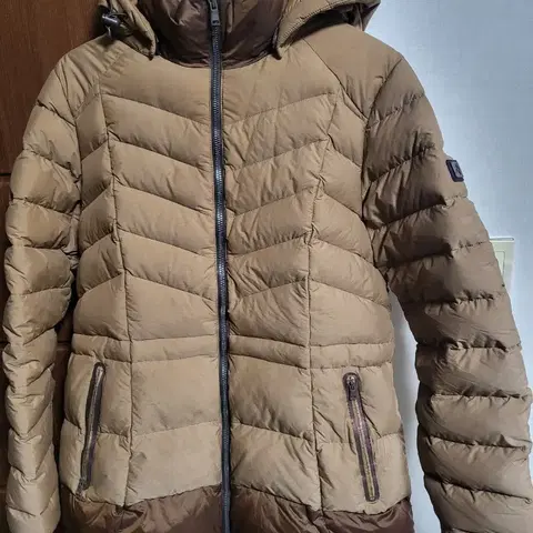 웨스트우드 여성경량패딩(95)