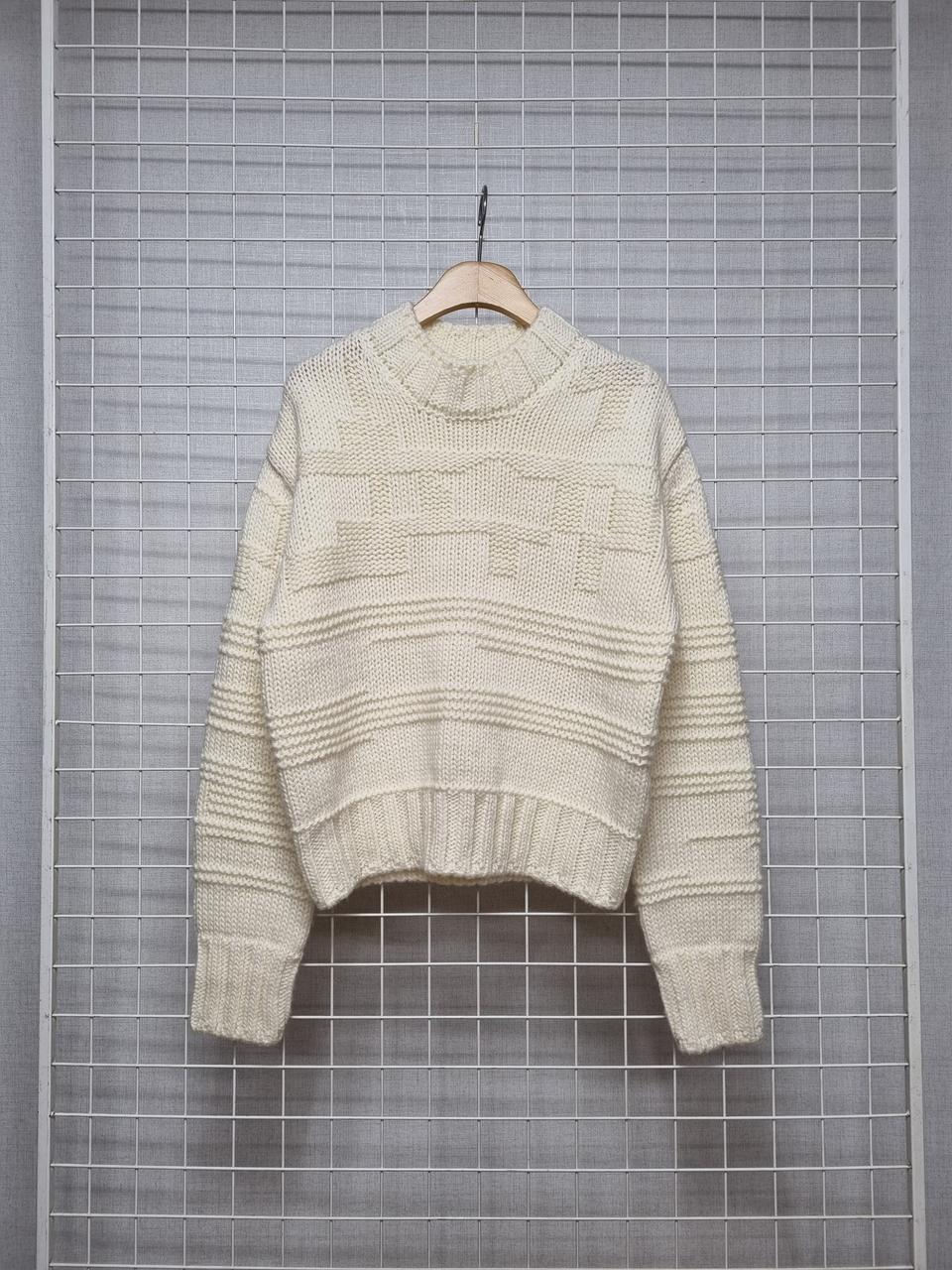 PREVAIL 프리베일 니트 (새상품급)