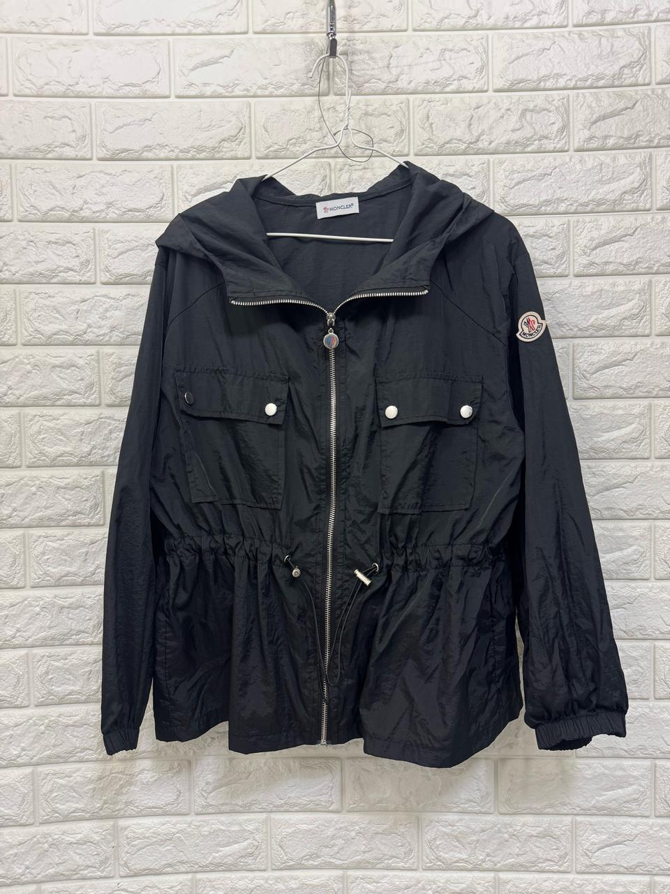 몽클레어 바람막이 M