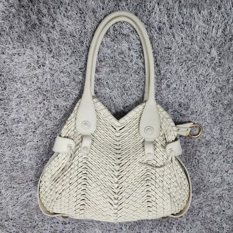 페라가모 레더 토트백