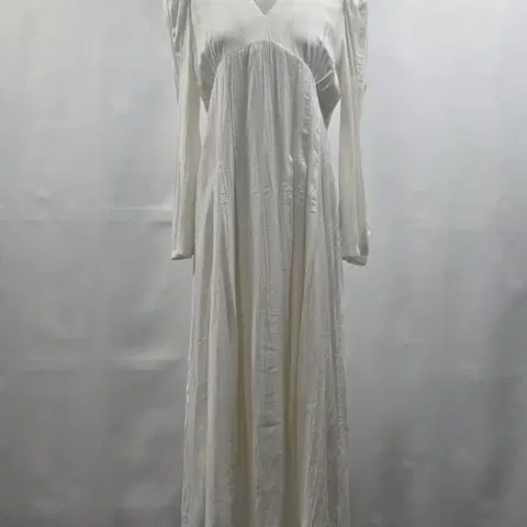 1313 ERIC 아이보리 브이넥 셔링 롱원피스 여성 롱드레스