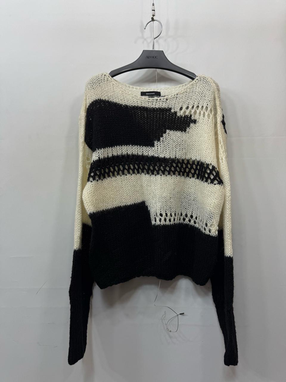 •F) 다이애그널 니트