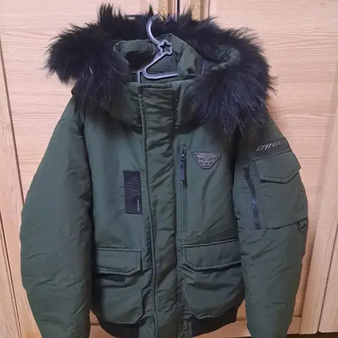 다이나핏 야상 패딩 점퍼 카키색