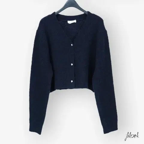 pi 울90 부클 크롭가디건 브이넥 숏기장