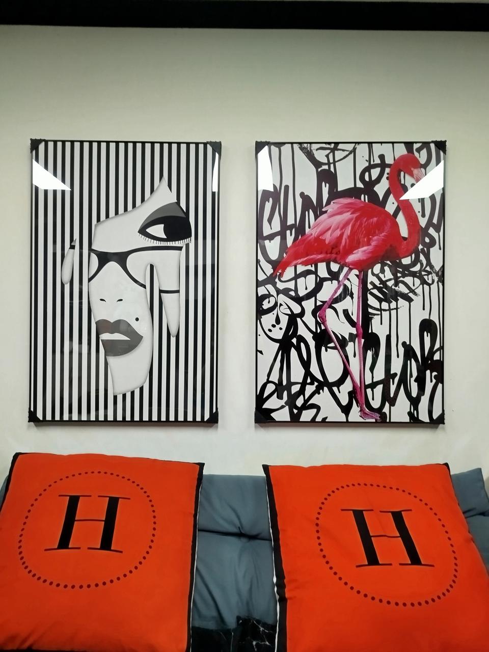 스트라이프 여인 플라밍고 새 그림액자 그림 액자 팝아트 명품그림 명품액자