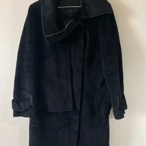 DEESSE 블랙 알카파 코트 자켓