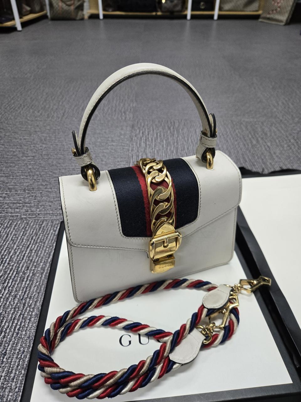 [특가][정품]구찌 실비백 화이트