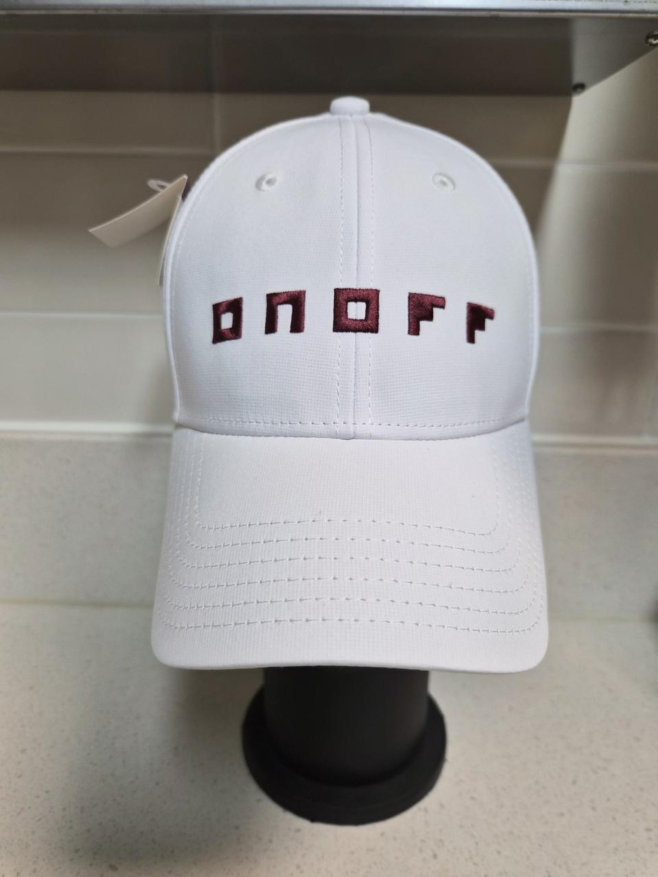 (새상품)ONOFF 화이트 볼캡