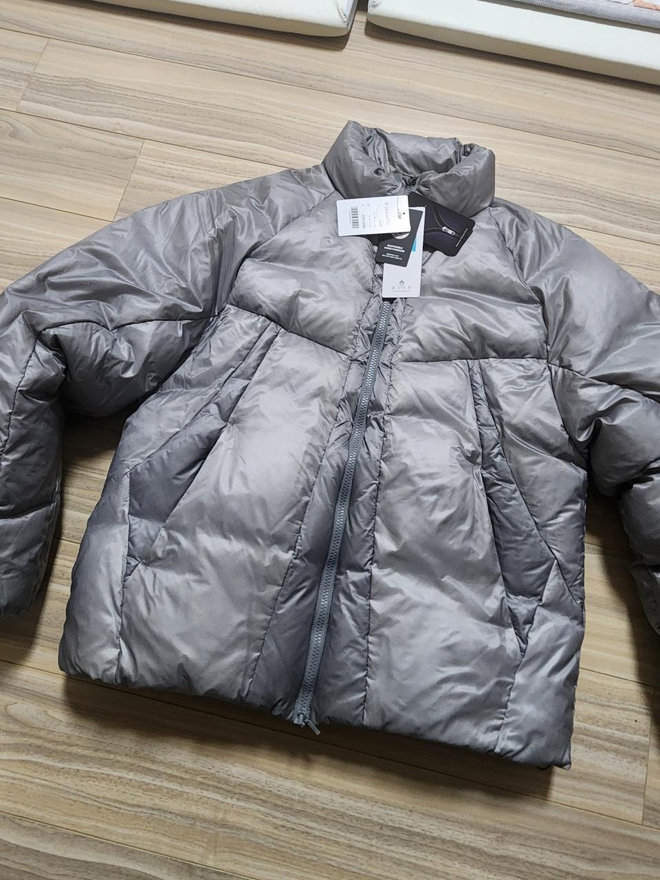 에잇세컨즈립스탑덕다운패딩점퍼L실버