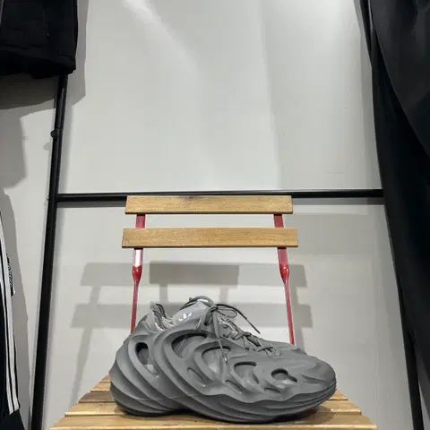 270) 아디다스 운동화 남성 남자 신발 아디폼 Q 그레이