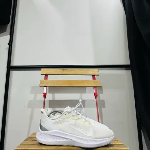 265) 나이키 운동화 남성 남자 신발 에어 줌 윈플로 7