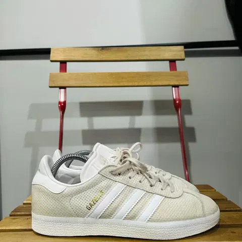 250) 아디다스 가젤 원더 화이트 클라우드 화이트