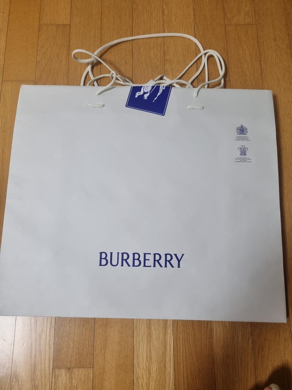 버버리 쇼핑백 3장