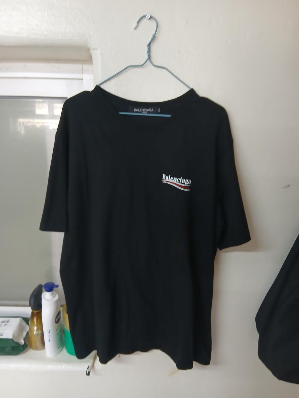 발렌시아가 웨이브 로고 블랙 반팔티 A급 100-105