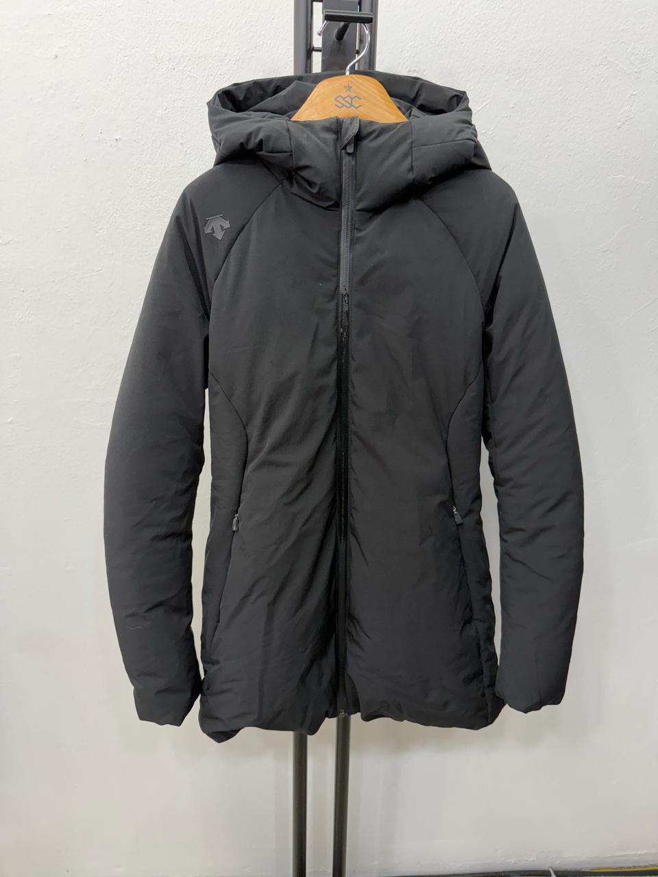 정품) 데상트 여성 블랙 패딩 S