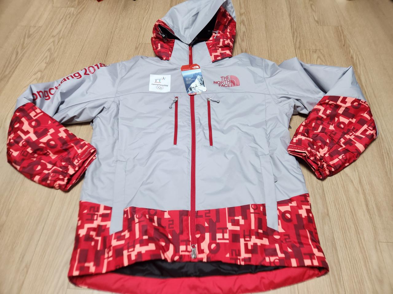 새제품)평창 노스페이스 스키복 상의 점퍼 사이즈 100 판매합니다. ​