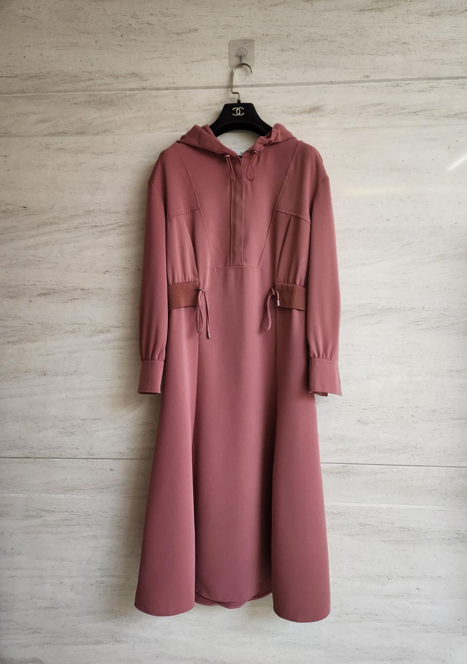 JJ지고트(JJRO) 후드 집업 드로우스트링 원피스 55사이즈