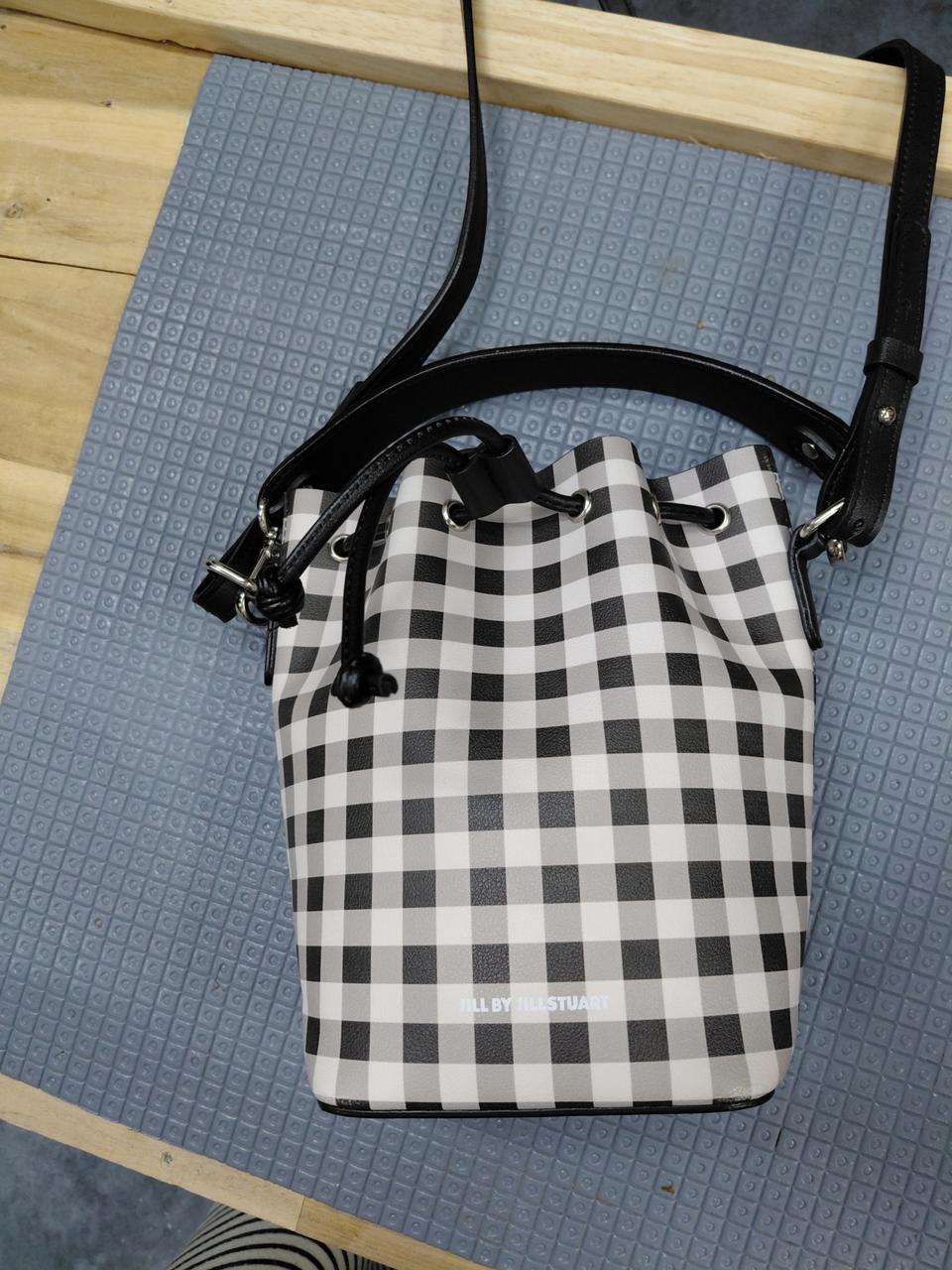 질스튜어트가방